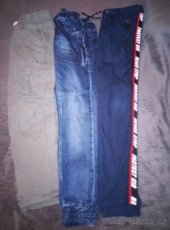 Dětské kalhoty vel 134