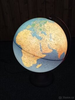 Svítící globus