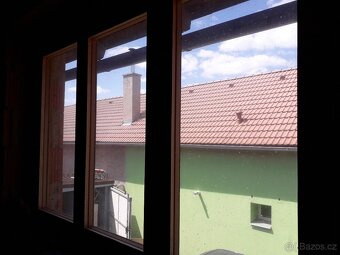 DŘEVĚNÉ OKNO  180x120 CM VCHODOVÉ DVEŘE