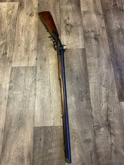 Historická perkusní lovecká kulovnice (cca 1830–1850)