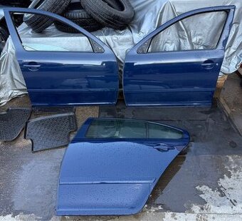 Boční dveře Octavia 2 - MODRÁ