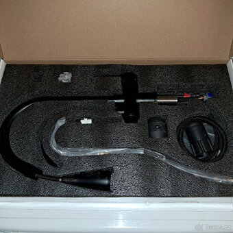 3-cestná kuchyňská baterie, černá, výsuvná