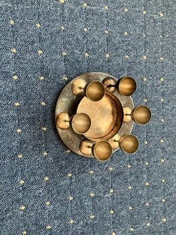 Tácek na láhev a 6 ks štamprle