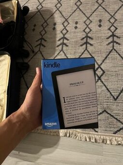 Amazon kindle 8th generation 2016.