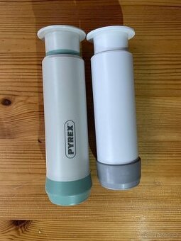 Pumpička na dózy Pyrex