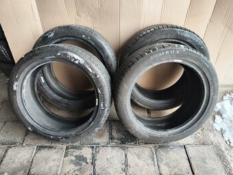 17"sada letních pneu Ćontinental 215/45/17 = 1000Kč/4ks