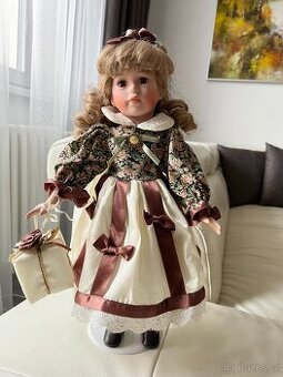 Panenka s porcelánovou hlavou