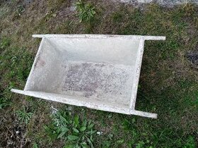 nadoba na míchání malty