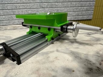 ⸻  Mini compound bench – křížový posuvný stůl (frézka / vrt