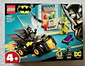 LEGO® Super Heroes 76137 Batman vs. Hádankář a loupež