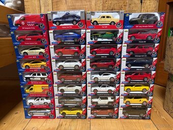 Modely aut welly 66 kusů