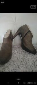 Kožené kotníčkové boty Marie Claire