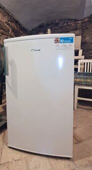 šuplíkový mrazák Candy