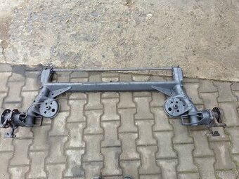 Zadní náprava Superb 1