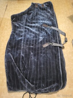 Stájová termodeka Kentucky FAKE FUR 300gr vel. 140