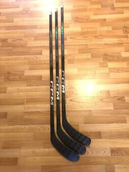 Pravé hole CCM Ribcor Trigger 8Pro