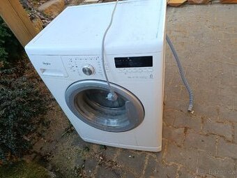 Darují pračku Whirlpool