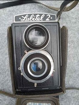 Prodám tento starý foťák zn. Lubitel 2. Vyrobeno v SSSR.