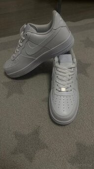 Nike Air Force 1 Bílé