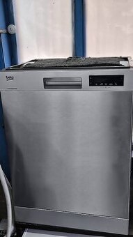 Myčka nádobí BEKO, display