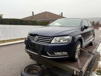 VW Passat B7 tmavě modrá