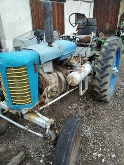 Prodám zetor 25K- plně pojízdný- výborný motor