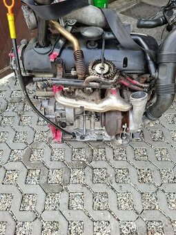 Motor 2,5 TDI 96kw Typ: AXD Transporter