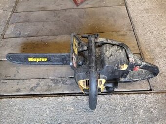 Motorová a elektrická pila