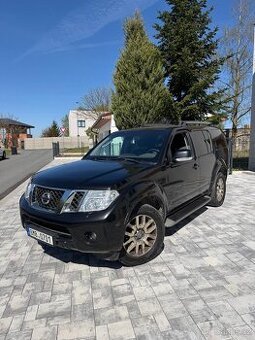Nissan Pathfinder 2.5 dCi 140 kW 4x4