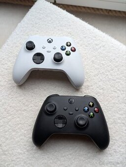 Xbox bezdrátové ovladače 2ks