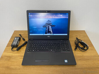 Fujitsu LifeBook U757 - 8GB RAM - 128GB SSD - Office 2024