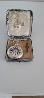 hodinky Waltham 1884 – stříbro – funkční – původní krabička