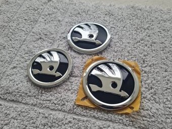 ŠKODA chromové emblémy / znaky / logo / rovný