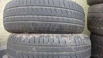 2x 195/65 R15 letní pneumatiky Pirelli, hloubka dezénu cca 3