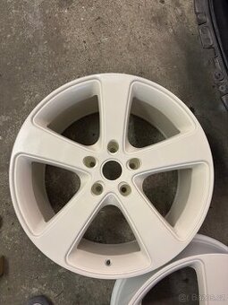 Alu kola R20 (5x130)