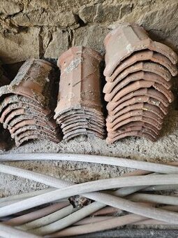Hřebenač Jirčany 31ks - 400 kč vše