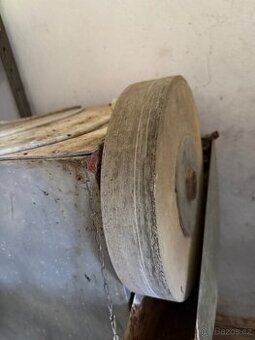 Bruska na mokré broušení 220 V – plně funkční