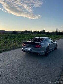 Ford mustang 5.0