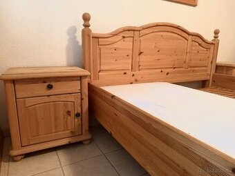 JITONA AROSA, 2 komody, celomasiv