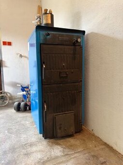 Prodám funkční litinový kotel BUDERUS