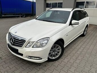 Mercedes-Benz E 250 150KW-BENZIN-7G AUTOMAT