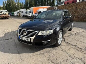 Volkswagen Passat Automat DSG-Parrot-Nová STK