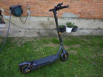 Ninebot max g2