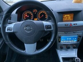 Opel Astra H - 1