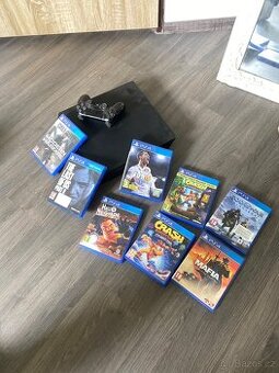 PS4 pro + starý ovlada viz hry na obrazku