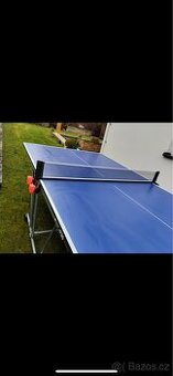 Ping pong stůl