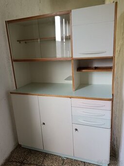 Retro kredenc