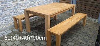 Jídelní dřevěný rozkládací stůl+2 lavice
