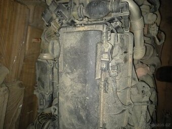 Motor vyfuk zadni naprava