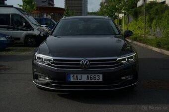 Volkswagen Passat 2.0 TDI 110 kW, 2020 – krásný stav, IQ.LIG